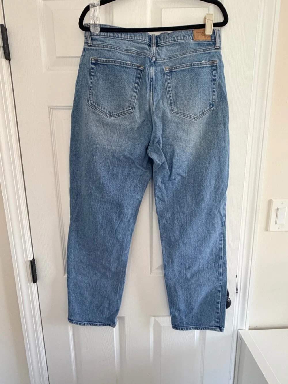 Abercrombie & Fitch Light Blue Denim Jeans - Picture 3 of 4